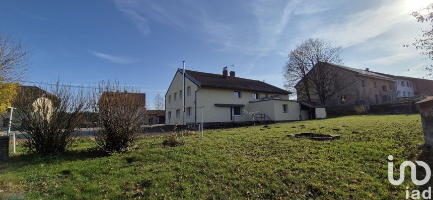 Maison 13 pièces de 390 m² à CHAUX-DES-PRÉS (39150)