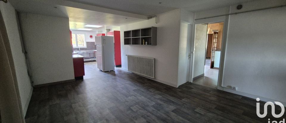 Maison 13 pièces de 390 m² à CHAUX-DES-PRÉS (39150)