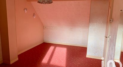 Maison 4 pièces de 87 m² à Saint-Sérotin (89140)