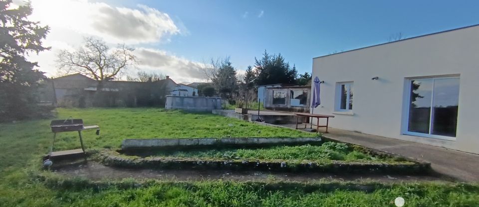 Maison 8 pièces de 142 m² à Luzay (79100)