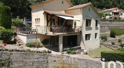 Maison 4 pièces de 90 m² à Vals-les-Bains (07600)