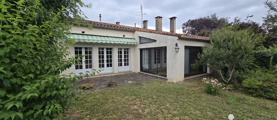 Maison traditionnelle 5 pièces de 149 m² à Aussillon (81200)