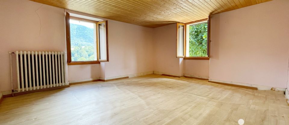 Maison de campagne 3 pièces de 82 m² à Attignat-Oncin (73610)