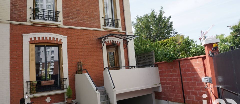 House 7 rooms of 180 m² in Colombes (92700)