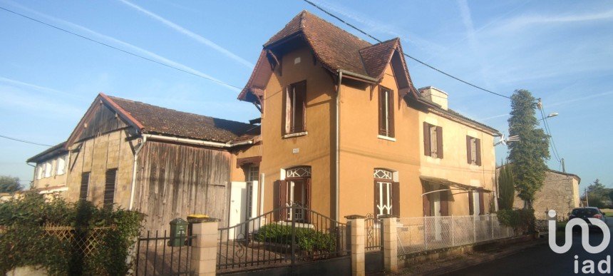 Traditional house 5 rooms of 130 m² in Saint-Philippe-du-Seignal (33220)