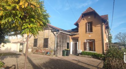 Traditional house 5 rooms of 130 m² in Saint-Philippe-du-Seignal (33220)