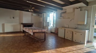 Traditional house 5 rooms of 130 m² in Saint-Philippe-du-Seignal (33220)