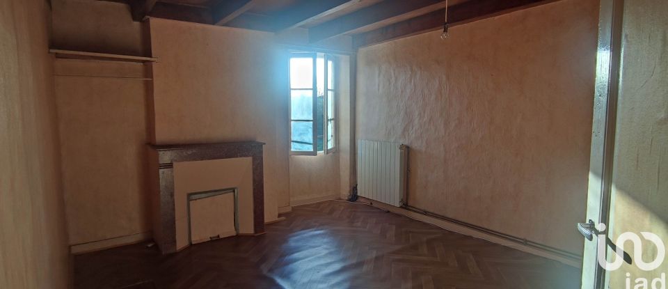 Traditional house 5 rooms of 130 m² in Saint-Philippe-du-Seignal (33220)