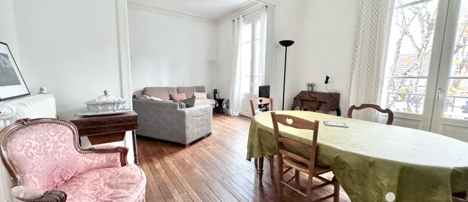 Mansion 9 rooms of 229 m² in Vichy (03200)