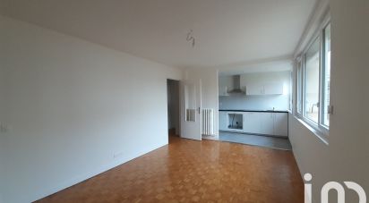 Studio 1 room of 35 m² in Suresnes (92150)