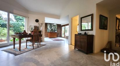 Architectural house 7 rooms of 200 m² in Bondoufle (91070)