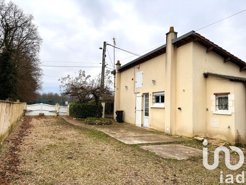 House 3 rooms of 64 m² in VEUZAIN-SUR-LOIRE (41150)