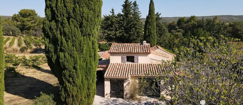 Traditional house 5 rooms of 166 m² in Le Castellet (83330)