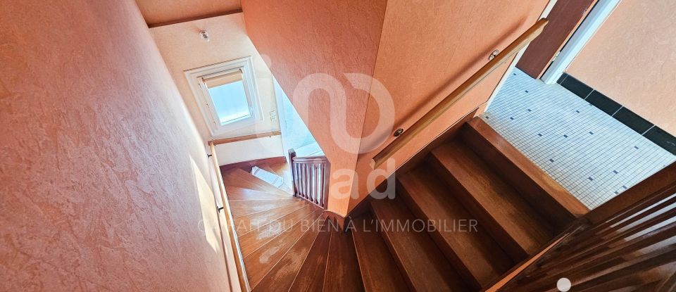 Traditional house 6 rooms of 120 m² in Hémonstoir (22600)