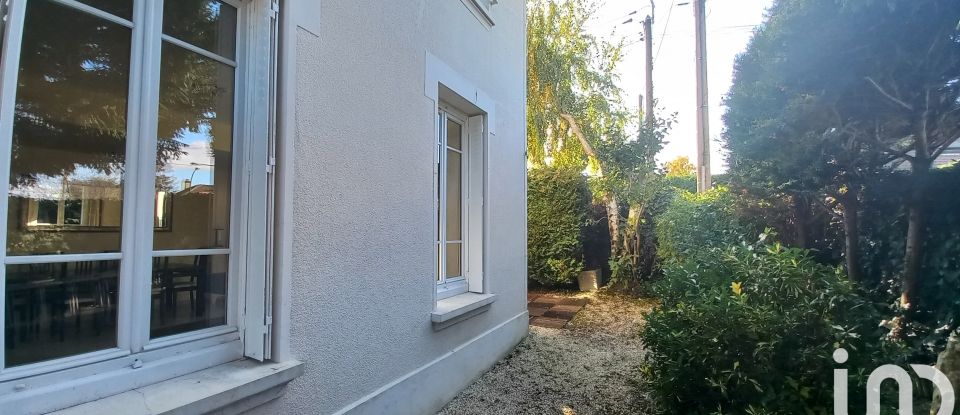 House 4 rooms of 91 m² in Noisy-le-Grand (93160)