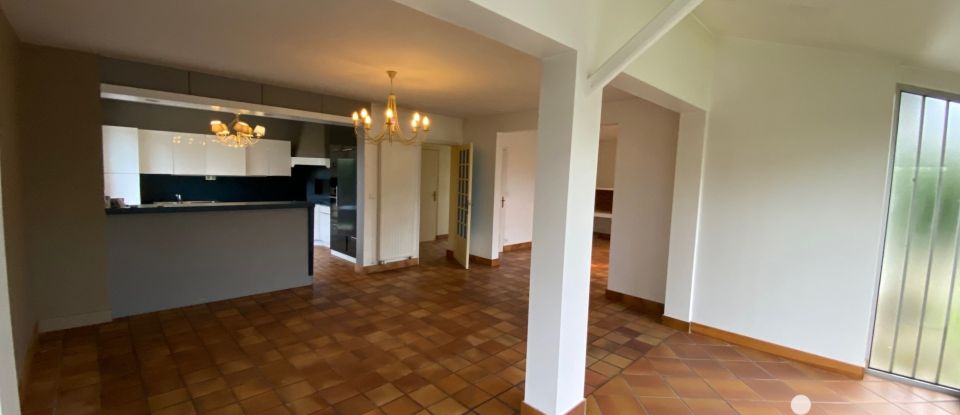 Maison 6 pièces de 155 m² à Cholet (49300)