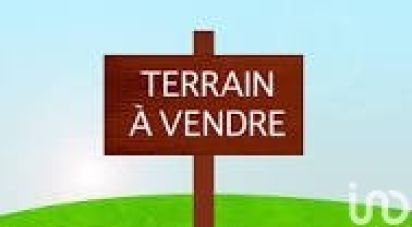 Land of 830 m² in Montendre (17130)