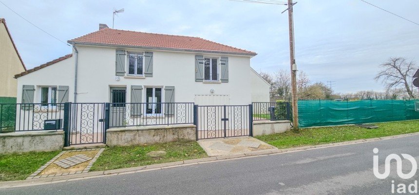 Traditional house 4 rooms of 90 m² in Le Plessis-Feu-Aussoux (77540)