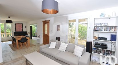 Maison 8 pièces de 224 m² à Bezouce (30320)