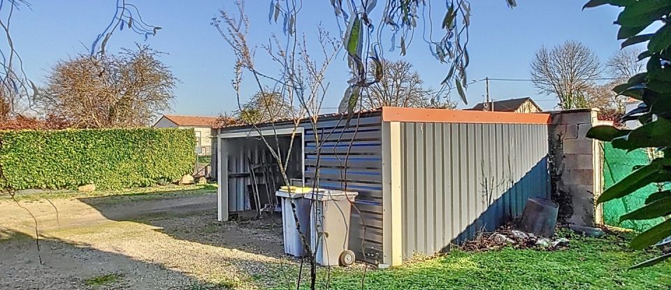 Maison traditionnelle 4 pièces de 96 m² à Roches-Prémarie-Andillé (86340)