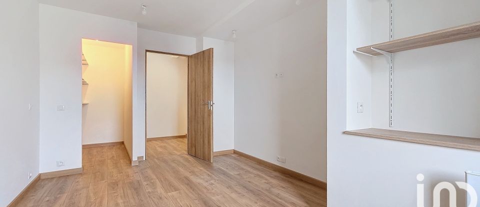 Maison 4 pièces de 83 m² à Saint-Jean-la-Poterie (56350)