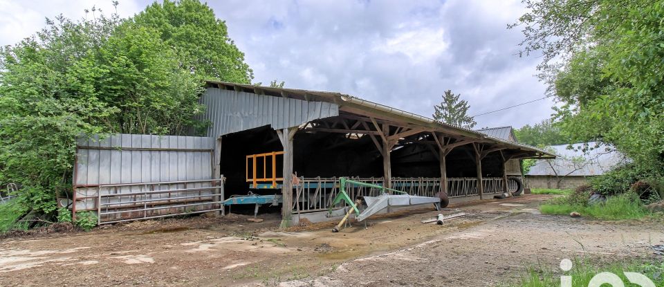 Farm 6 rooms of 132 m² in Laubrières (53540)