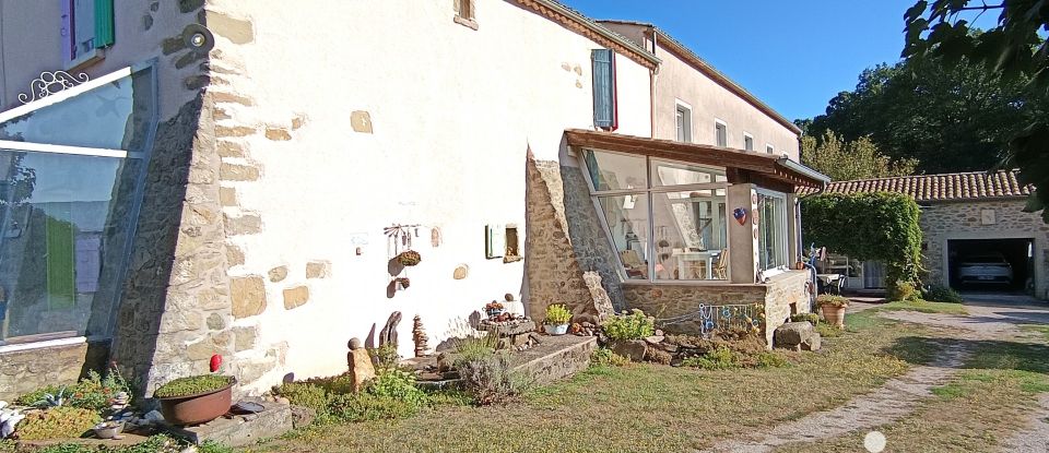 Country house 12 rooms of 365 m² in Le Poët-Célard (26460)