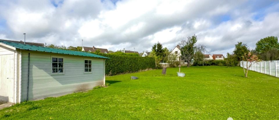 Maison 5 pièces de 130 m² à Monchy-Humières (60113)