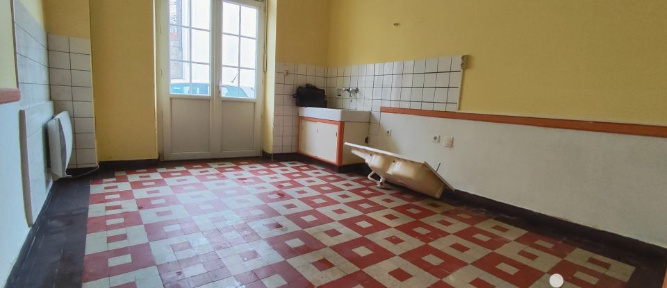 Village house 6 rooms of 165 m² in Saint-Laurent-de-Céris (16450)