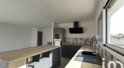 Maison 4 pièces de 102 m² à Essarts en Bocage (85140)