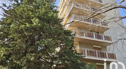 Apartment 3 rooms of 71 m² in Toulon (83200)