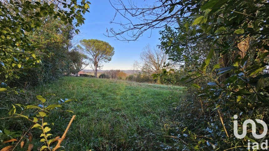 Terrain de 1 527 m² à Amendeuix-Oneix (64120)