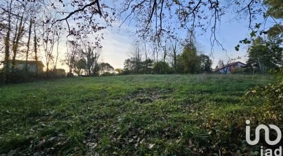 Land of 1,527 m² in Amendeuix-Oneix (64120)