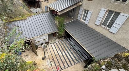 Maison 4 pièces de 125 m² à Laroquebrou (15150)