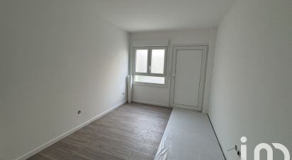 Studio 1 room of 15 m² in Bagneux (92220)