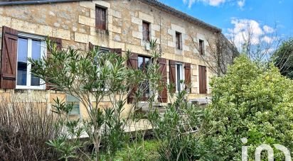 Maison traditionnelle 4 pièces de 98 m² à Boscamnant (17360)