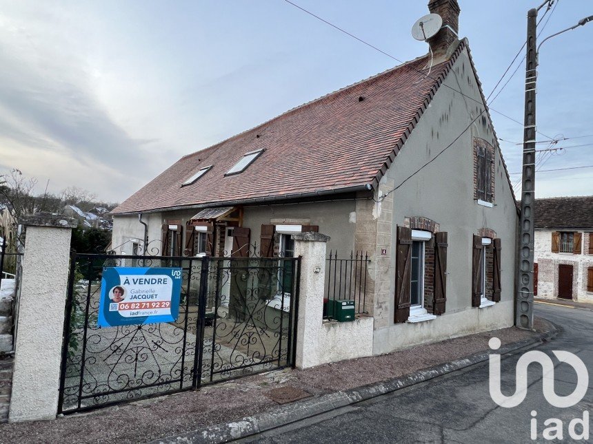 Maison de village 7 pièces de 158 m² à Bazoches-sur-le-Betz (45210)