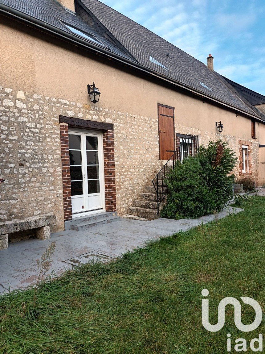 House 8 rooms of 180 m² in Dammarie (28360)