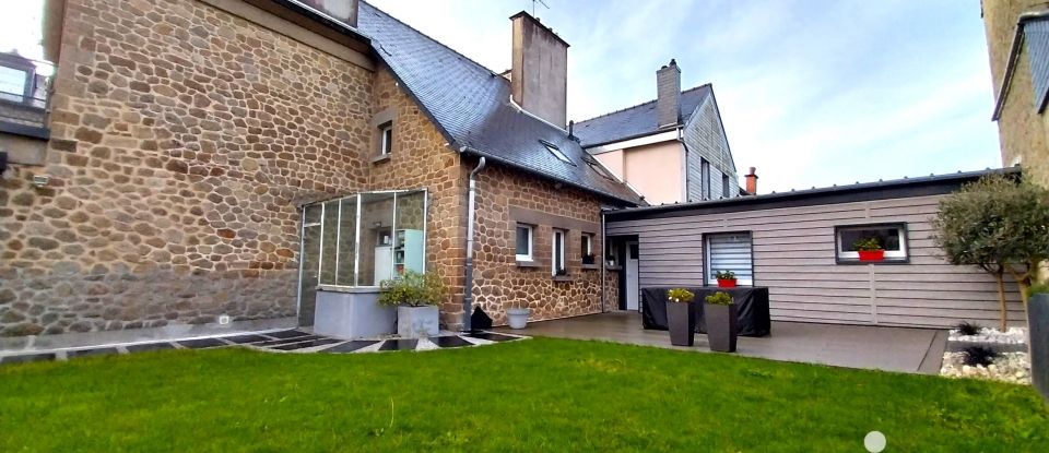 Maison de ville 5 pièces de 147 m² à Fougères (35300)