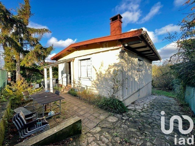 House 4 rooms of 70 m² in Médan (78670)