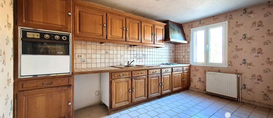 Maison 6 pièces de 152 m² à Pont-sur-Yonne (89140)