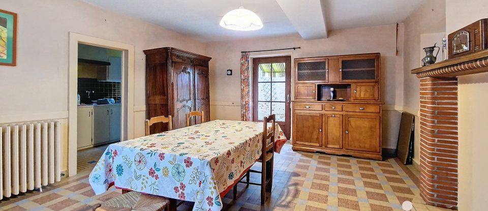 Village house 7 rooms of 113 m² in Val-du-Layon (49190)