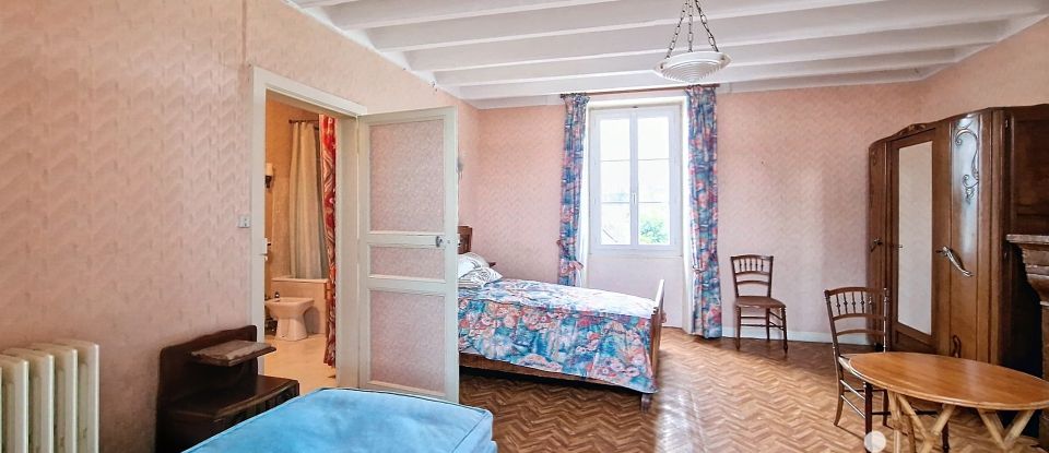 Village house 7 rooms of 113 m² in Val-du-Layon (49190)