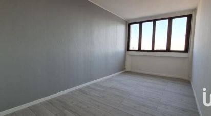 Apartment 3 rooms of 66 m² in Troyes (10000)