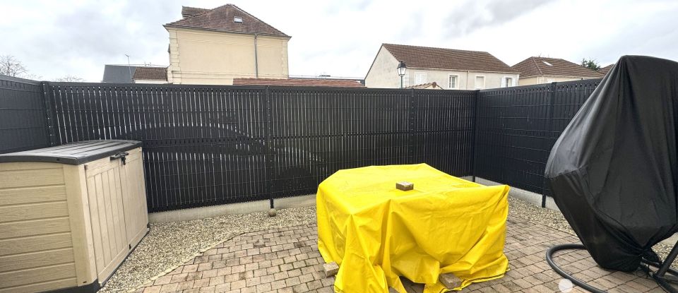 Triplex 4 pièces de 80 m² à Gretz-Armainvilliers (77220)