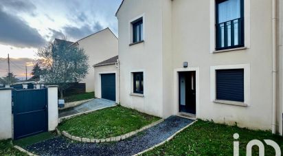 House 6 rooms of 87 m² in Chanteloup-les-Vignes (78570)