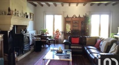 Traditional house 7 rooms of 254 m² in Chalais (16210)