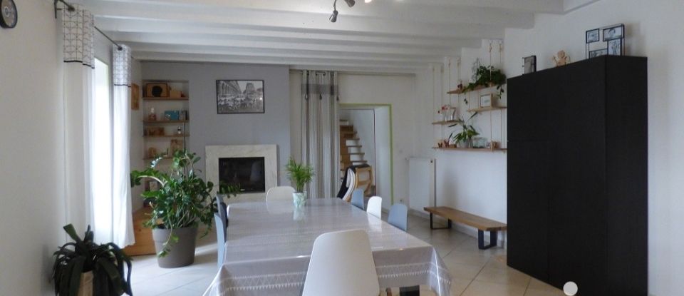 Maison 6 pièces de 208 m² à SAINT MARTIN LA PALLU (86380)