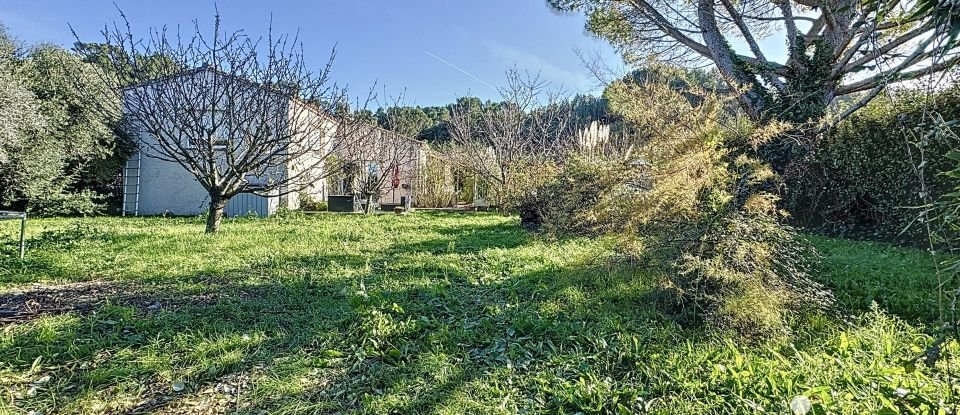 Maison traditionnelle 5 pièces de 145 m² à Boulbon (13150)