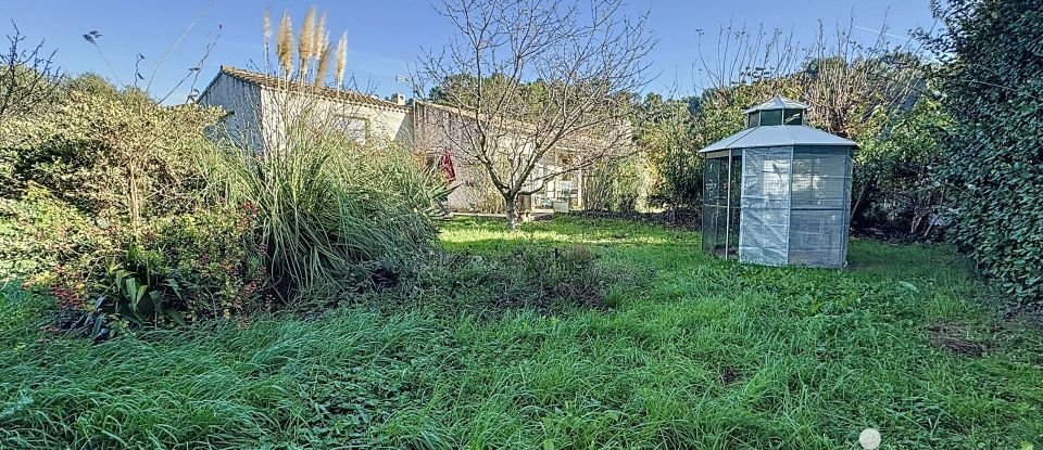 Maison traditionnelle 5 pièces de 145 m² à Boulbon (13150)